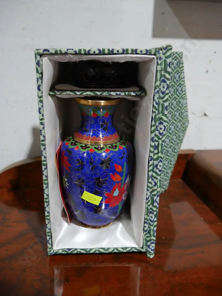 Cloisonne vase Image 1++
