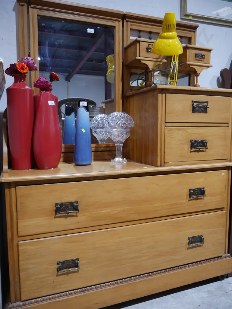 Mirror back dresser Image 1++