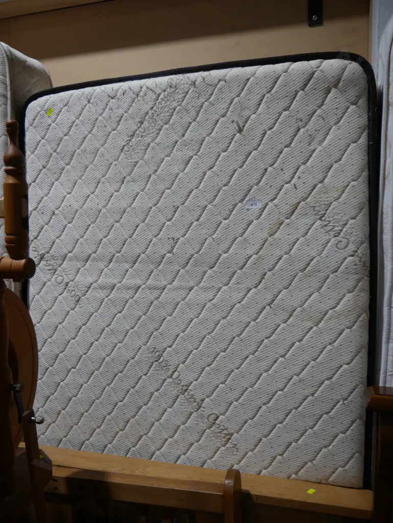 Single bed Image 1++