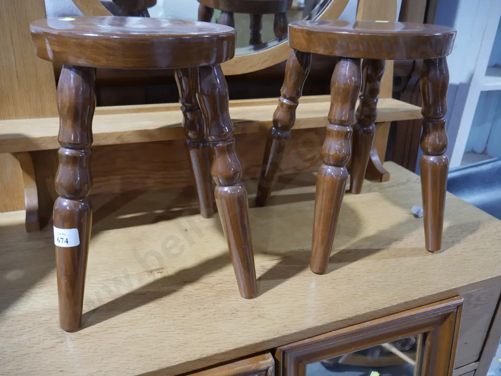 2 stools Image 1++