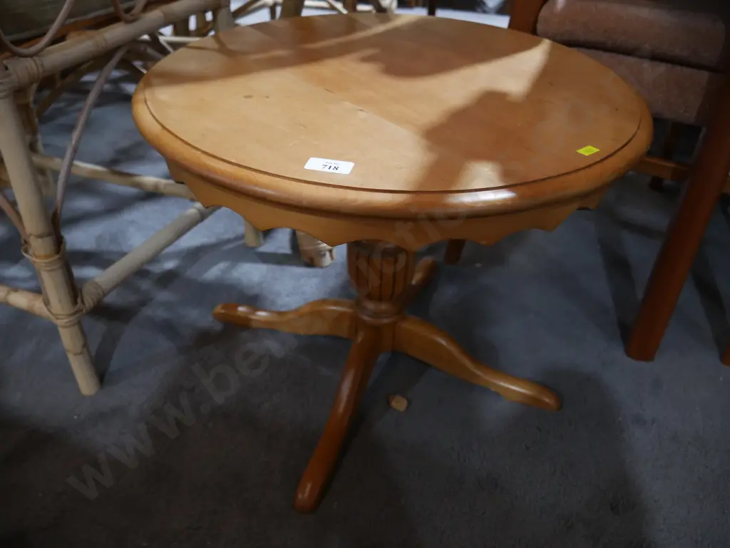 Occasional table Image 1++