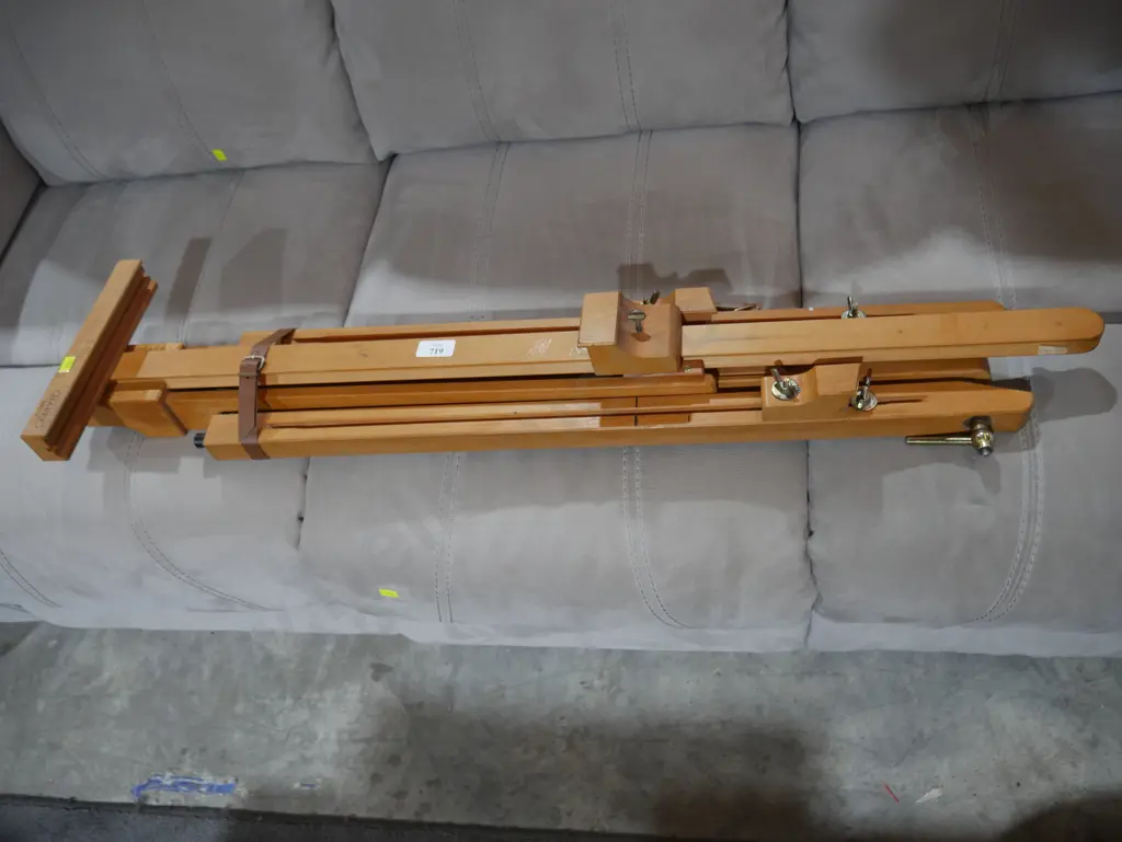 Easel Image 1++