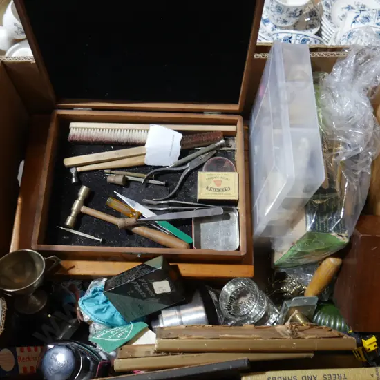 Draw handles etc
