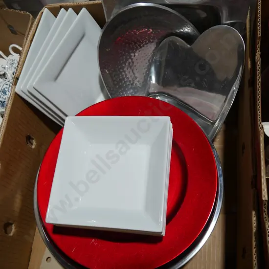 Trays and plates