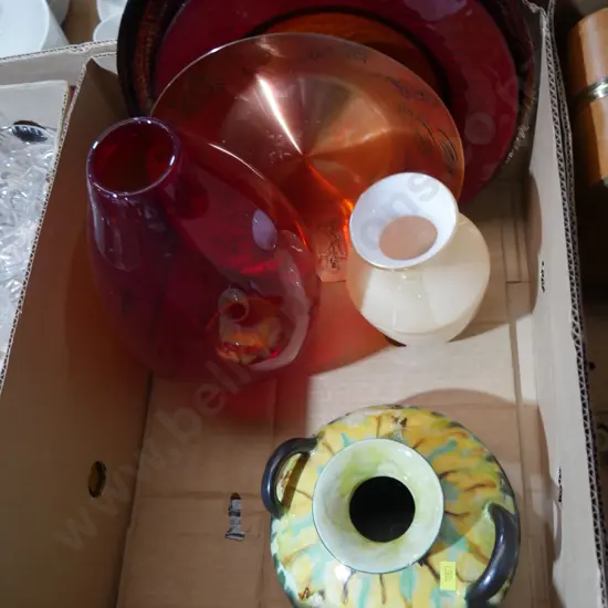 Trays, vases
