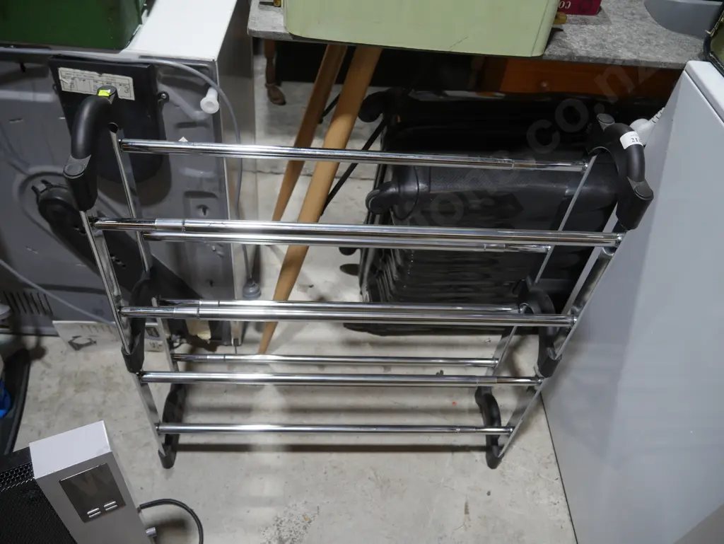 Shoe rack Image 1++