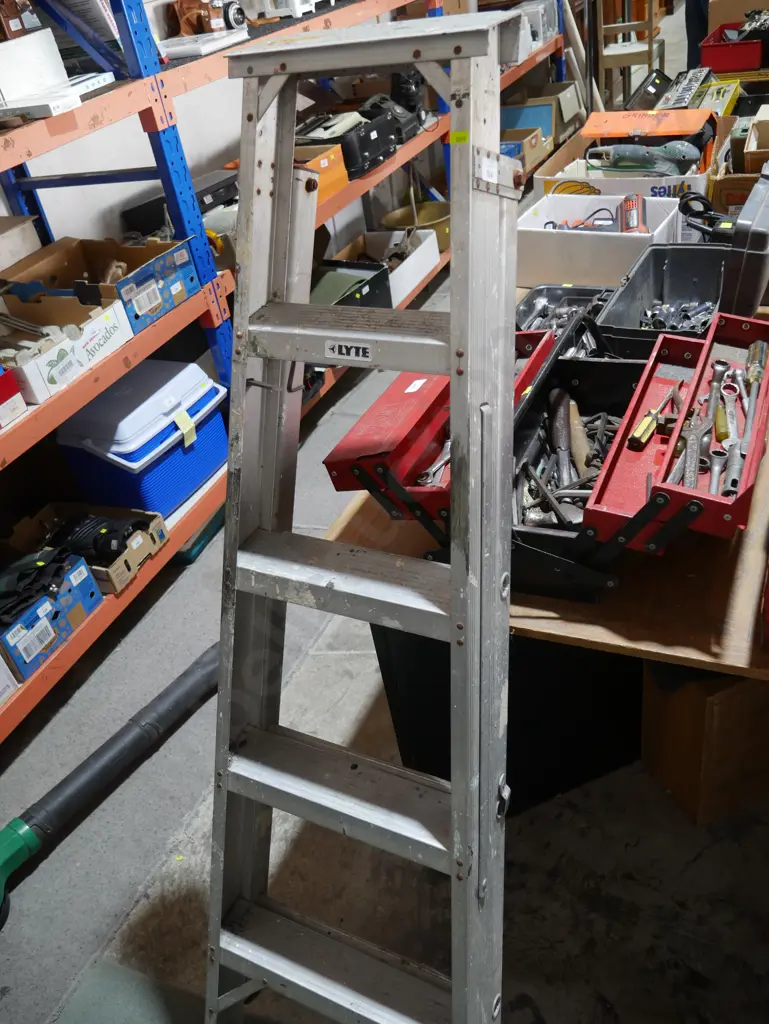 Ladder Image 1++