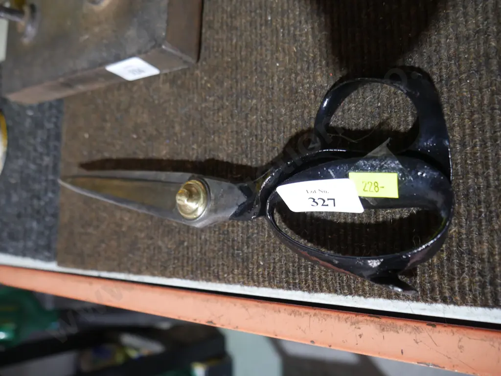 Scissors Image 1++