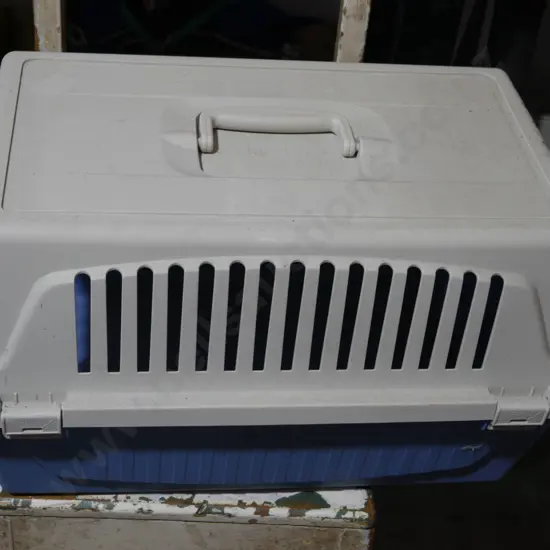 Pet carrier
