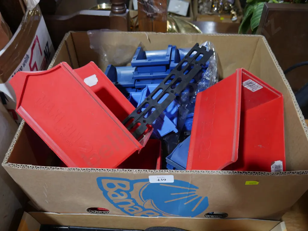Storage bins Image 1++