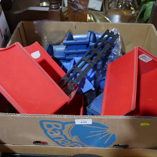 Storage bins