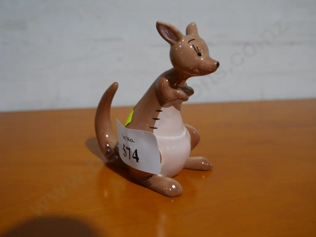 Beswick Walt Disney Winnie the Pooh, Kanga Image 1++