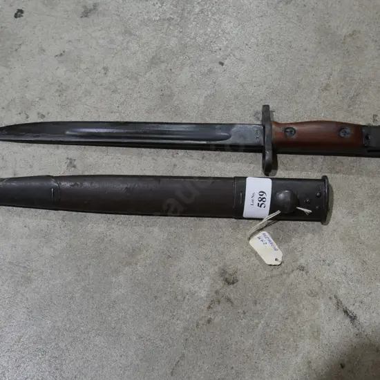 Australian WW2 bayonet and scabbard