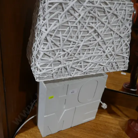 Table lamp