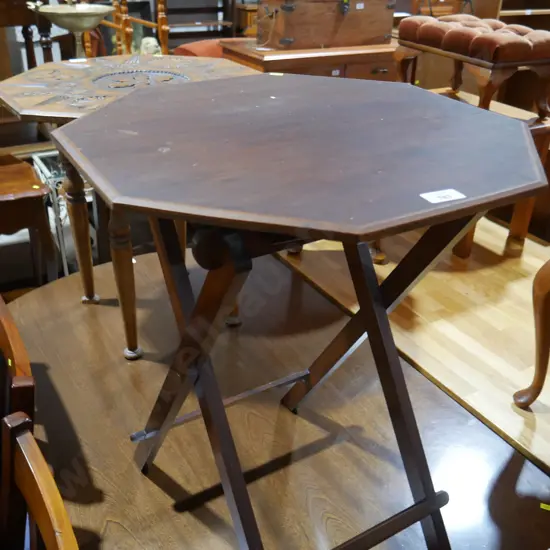 Folding side table