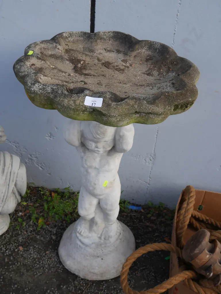 Bird bath Image 1++
