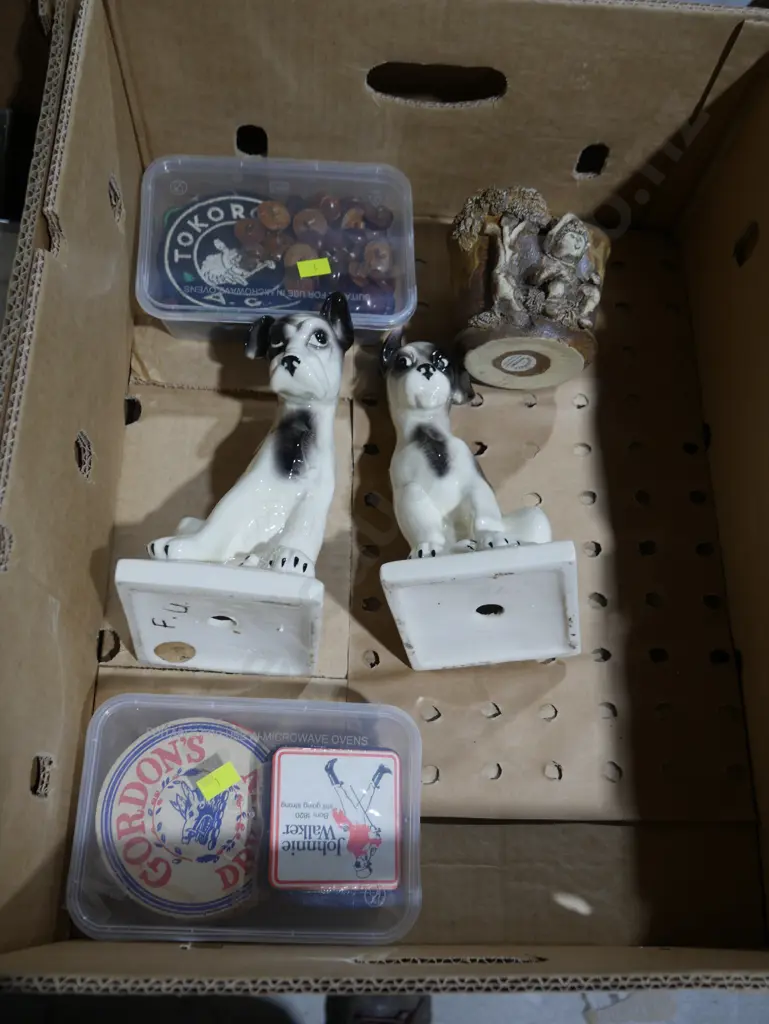 Ceramic dog figurines, coasters etc Image 1++