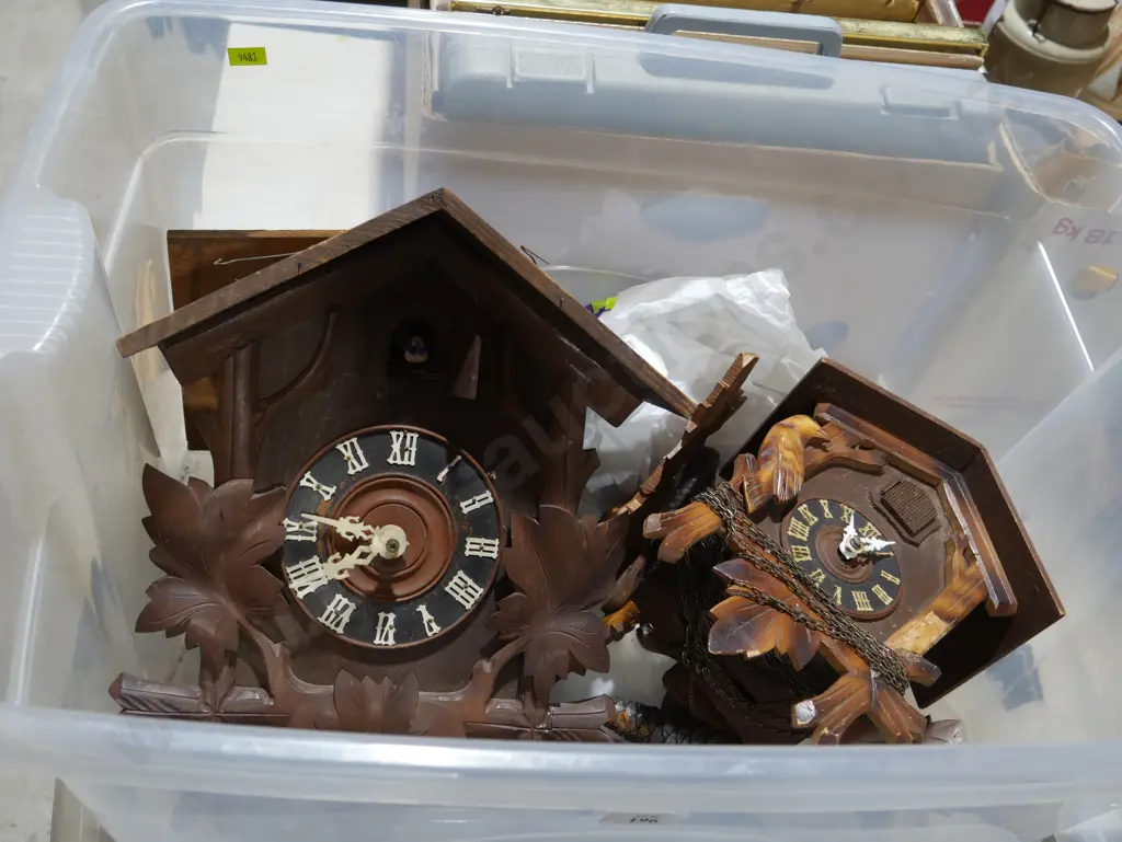 Two cuckoo clocks Image 1++