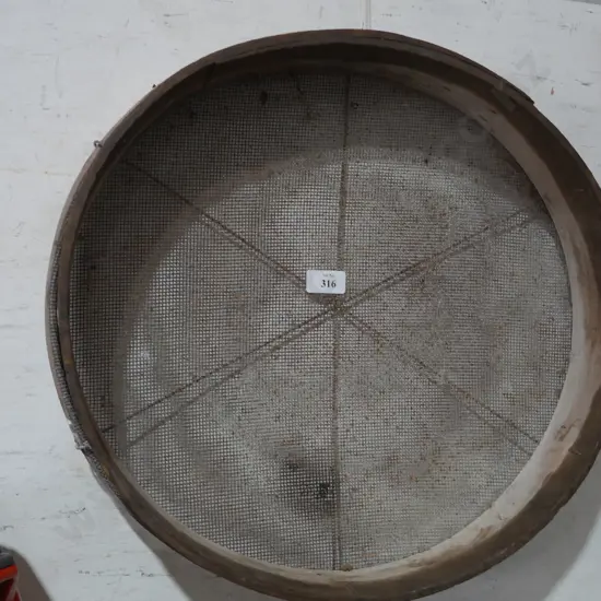 Soil sieve