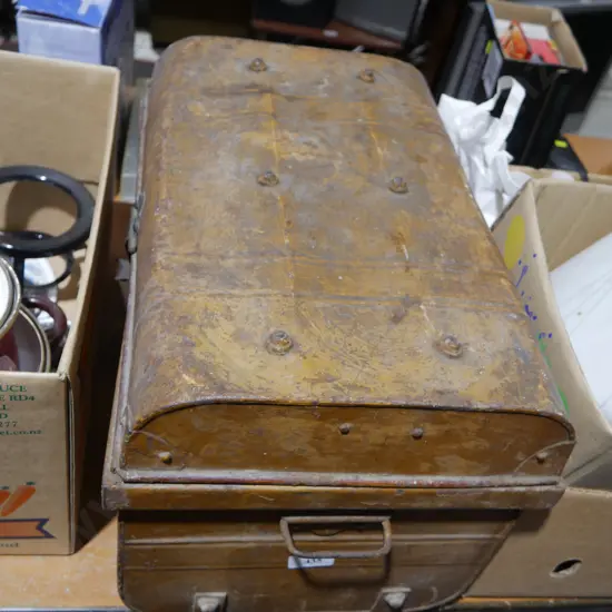 Metal trunk