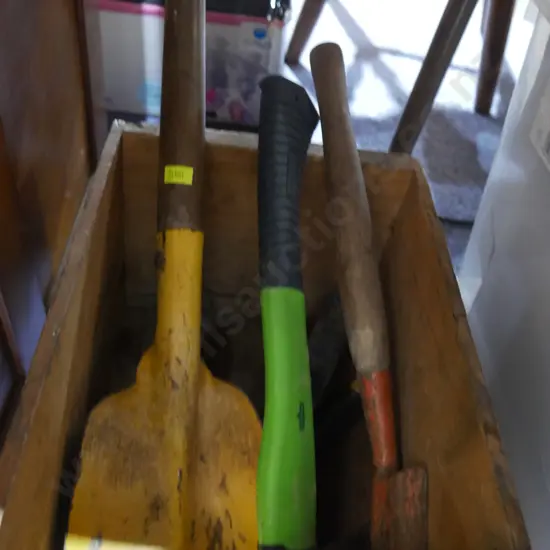 Tomahawk etc