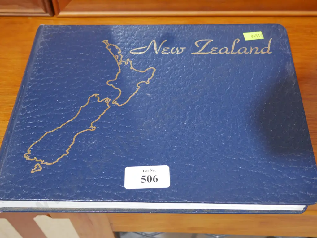 Pictorial reference of New Zealand book Image 1++
