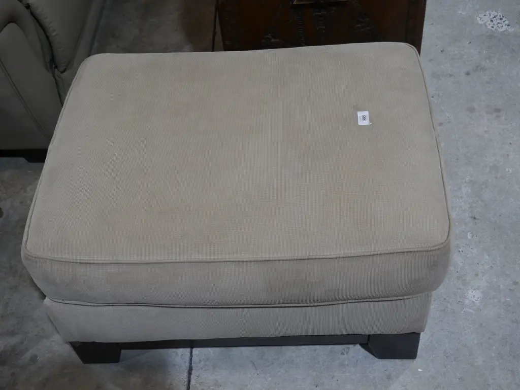 Footstool Image 1++