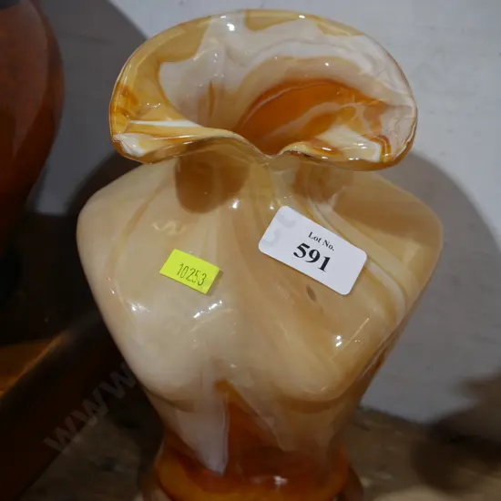 Art glass vase