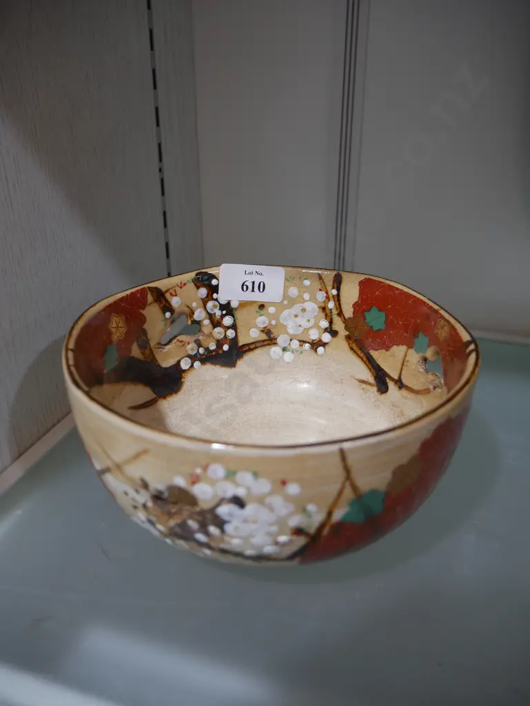Oriental pottery bowl Image 1++
