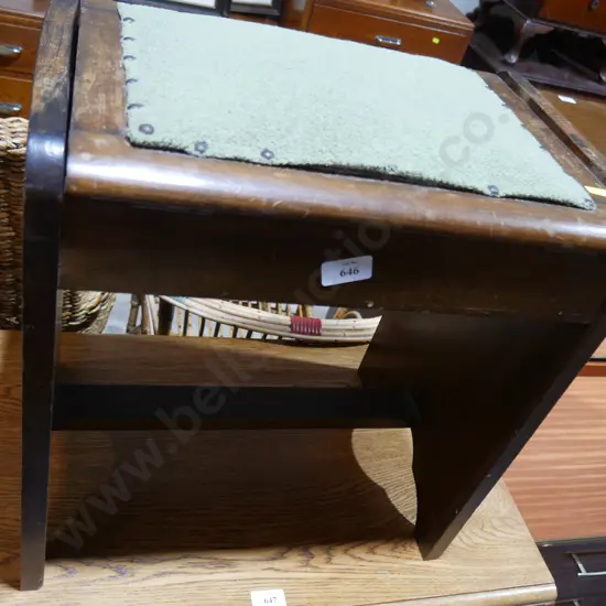 Piano stool