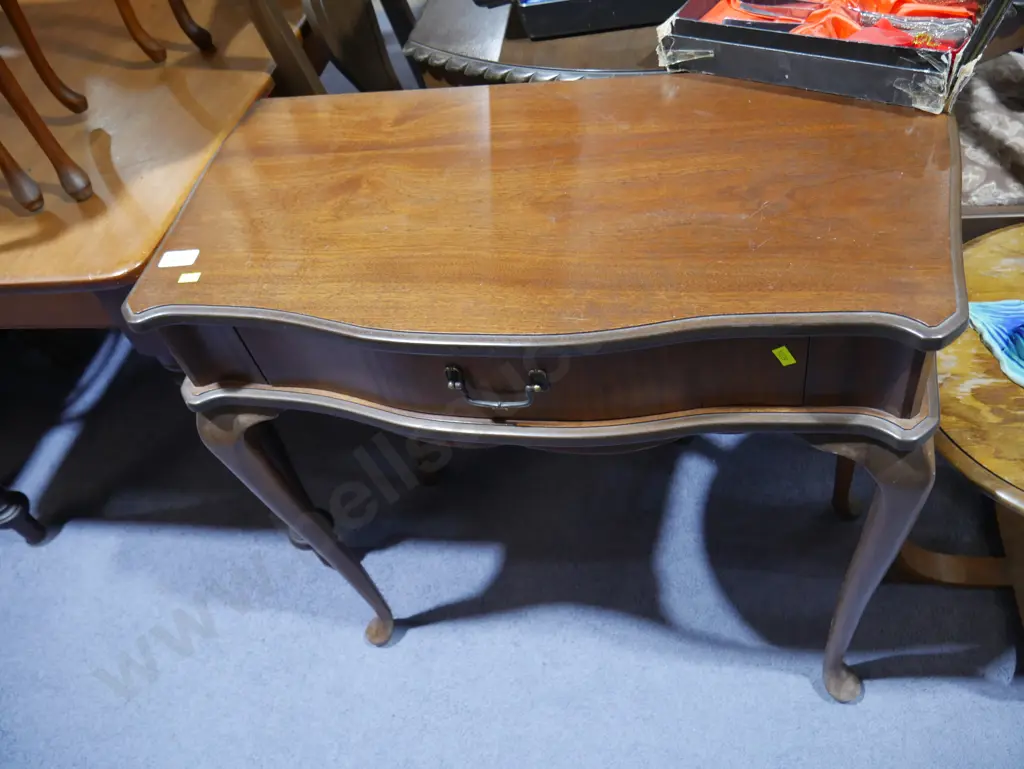 Hallway  table Image 1++