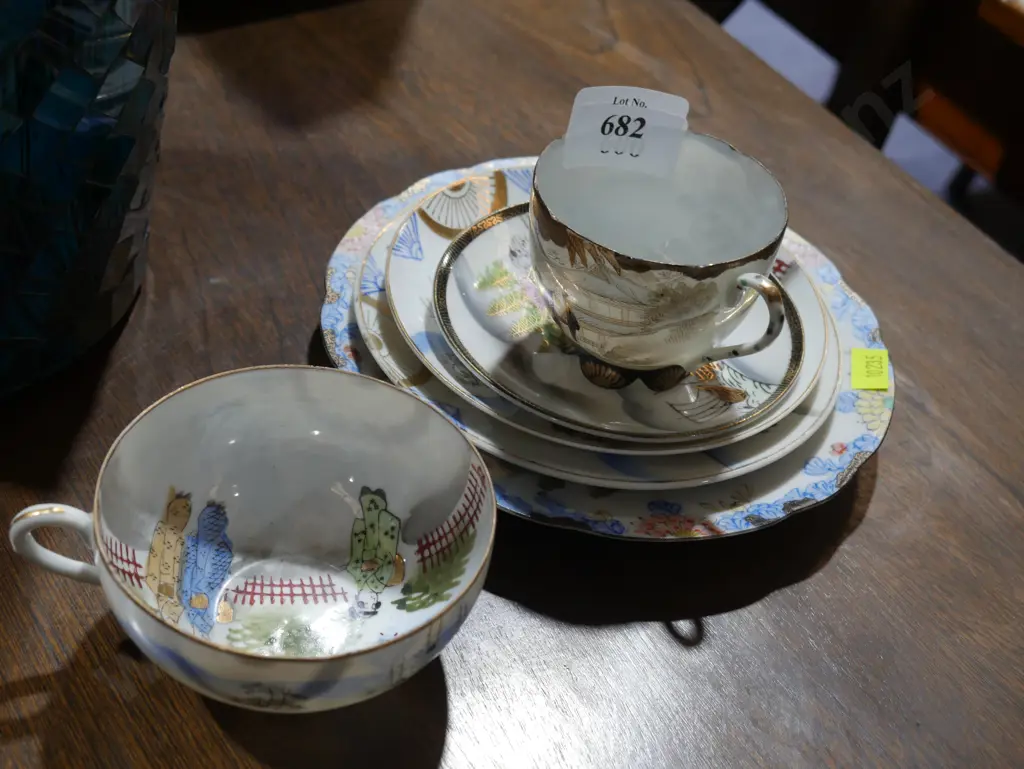 Oriental teacups Image 1++
