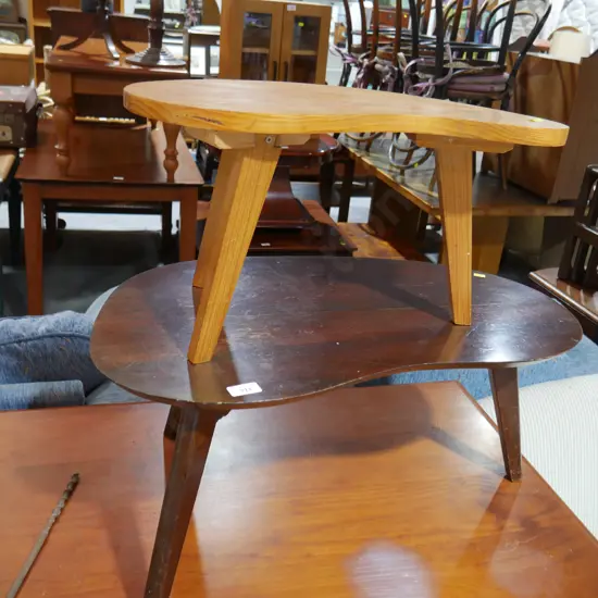 2 kidney tables