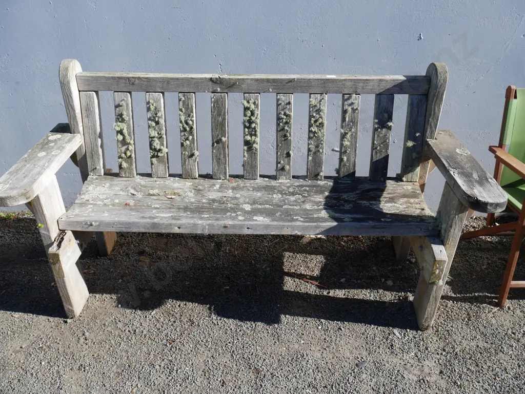 Outdoor bench Image 1++