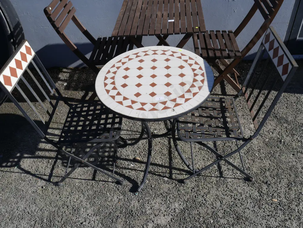 Outdoor table and two chairs Image 1++