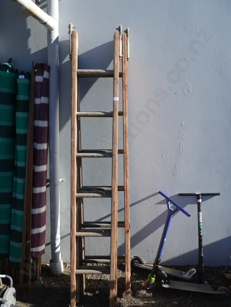 Pair of wooden trestle scaffold legs Image 1++