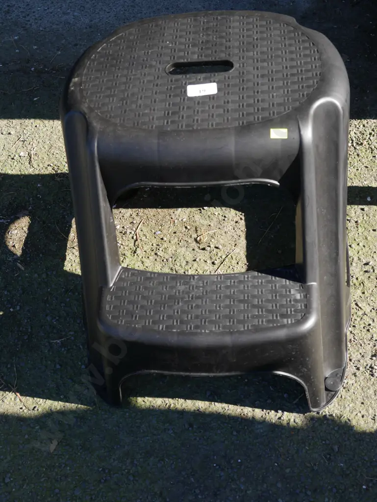Step stool Image 1++