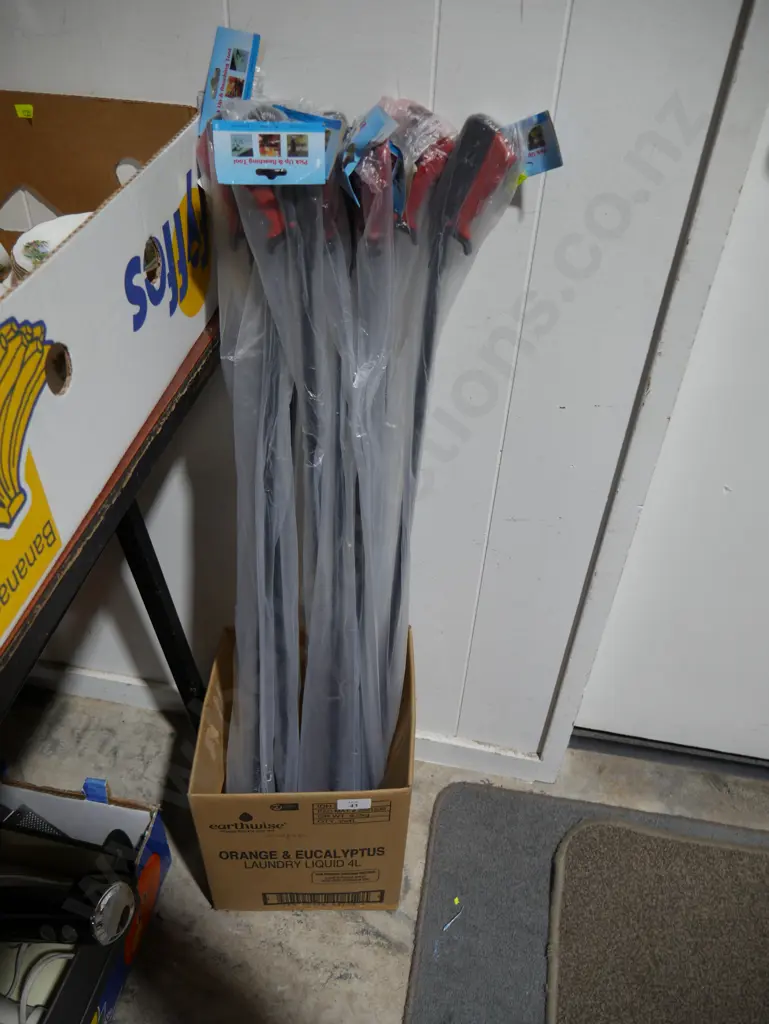 Pick up and reaching tools Image 1++