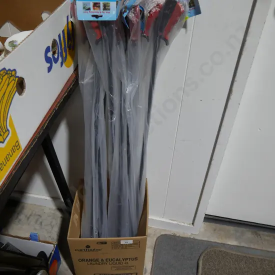 Pick up and reaching tools