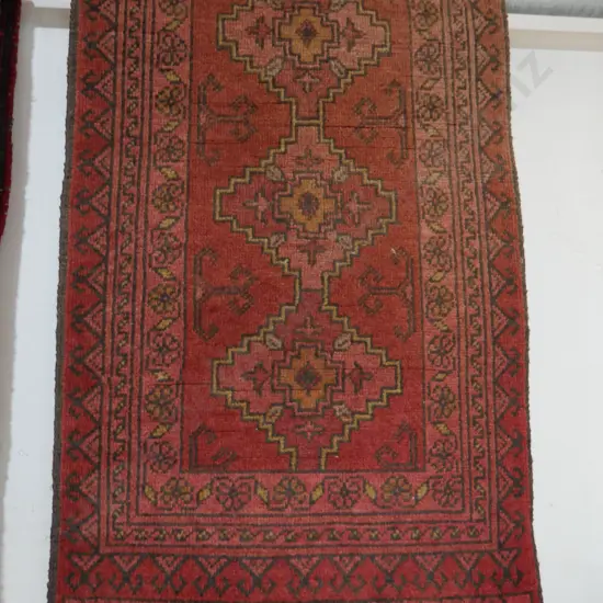 Hand knotted hall runner