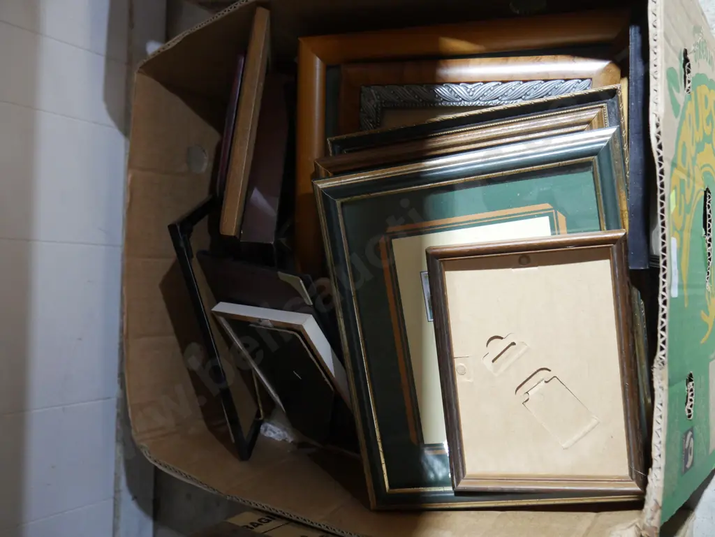 Picture frames Image 1++