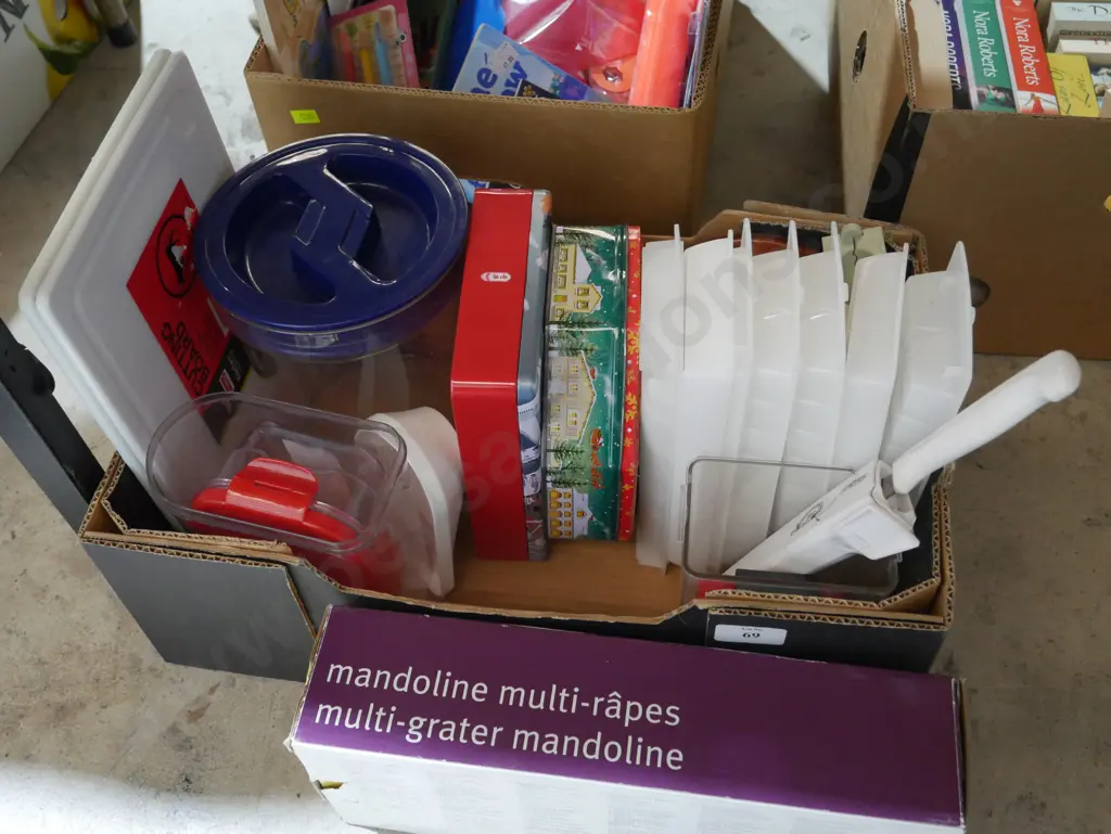 Kitchen sundries Image 1++
