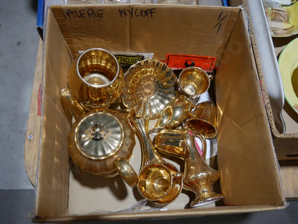 Wade tea set Image 1++