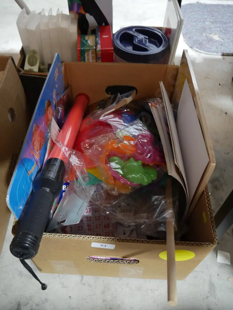 Assorted kids items Image 1++