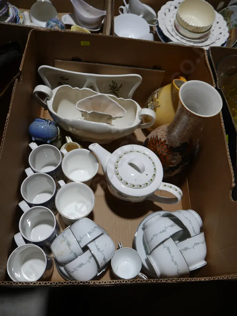 Assorted china etc Image 1++