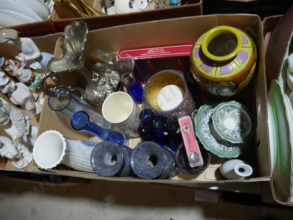 Glass vases, ep jug etc Image 1++