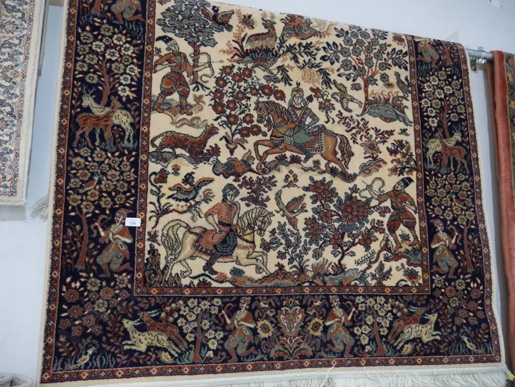 Large floor rug Image 1++