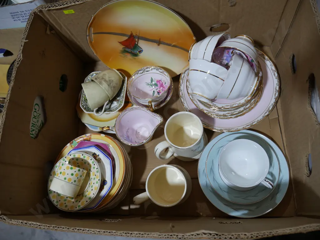 Assorted china Image 1++