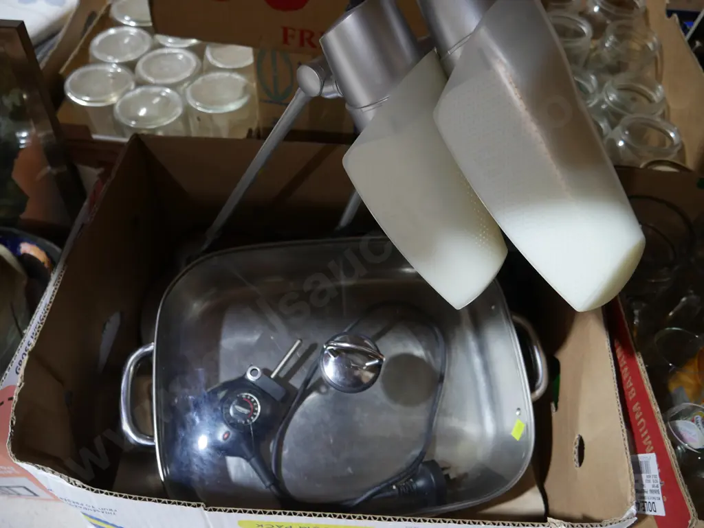 Lamps and electric frying pan Image 1++