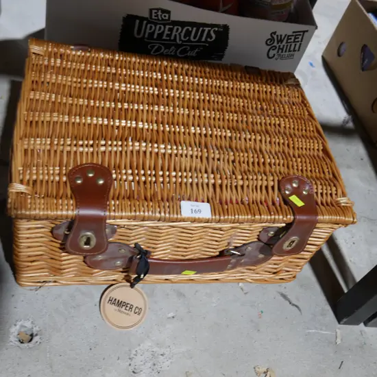 Picnic basket